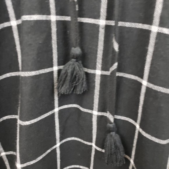 NWT Christy & Co Black/White Plaid Dolman Sleeve Pocketed Cutout Seam Midi Dress - Picture 11 of 16